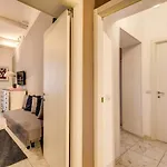 The Great Pop Apartment Rom