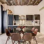 The Great Pop Apartament