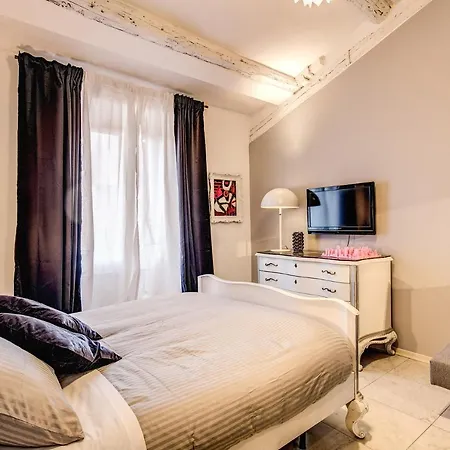 The Great Pop Apartman
