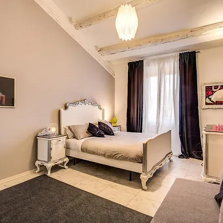 The Great Pop Apartman